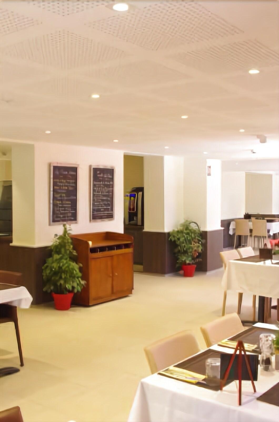 La Tour Carree - Grasse Sud Hotel Peymeinade Buitenkant foto