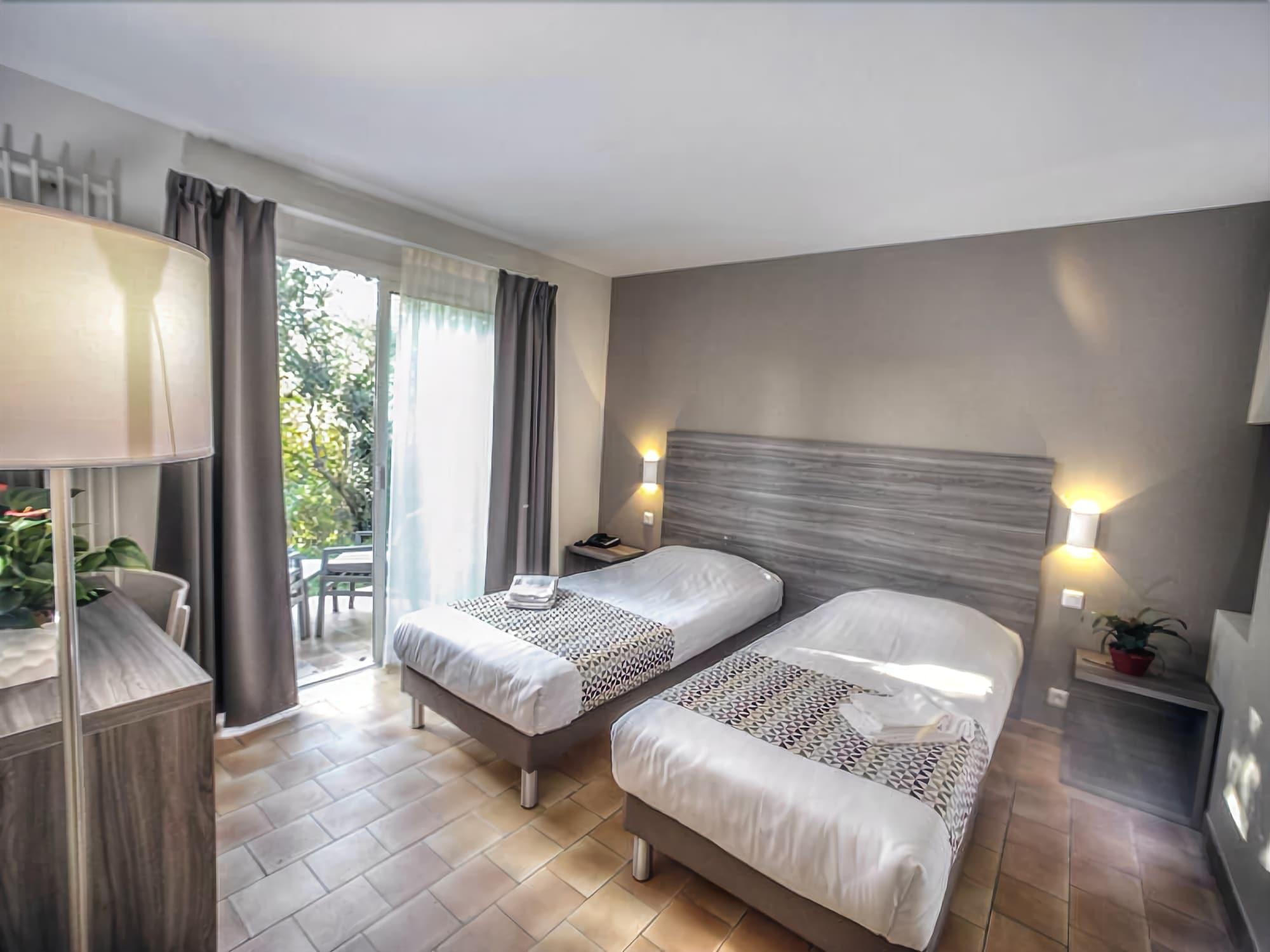 La Tour Carree - Grasse Sud Hotel Peymeinade Buitenkant foto