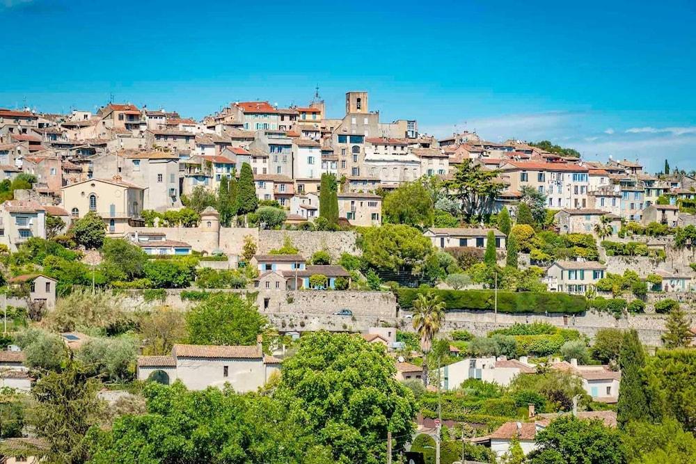 La Tour Carree - Grasse Sud Hotel Peymeinade Buitenkant foto