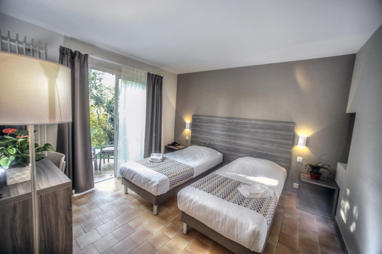 La Tour Carree - Grasse Sud Hotel Peymeinade Kamer foto